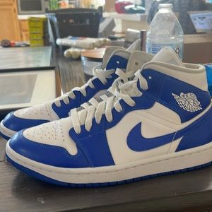 Jordan 1 royal blue